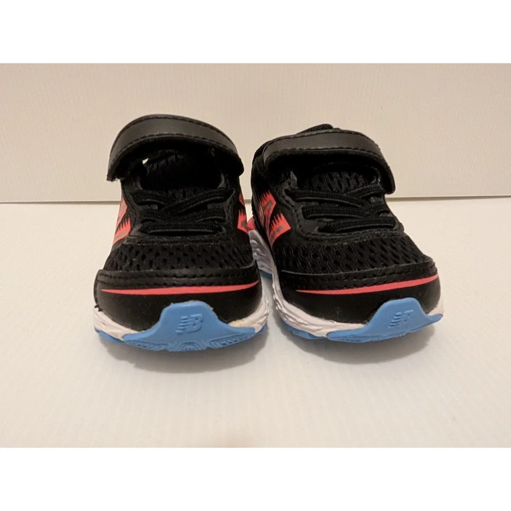 New Balance Kid Shoes Size 2 Infant‎ 680 V6 Hook and Loop Running Shoe